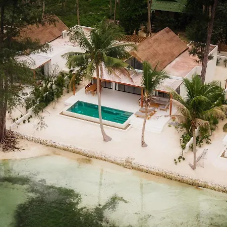 Rachel Villas - Luxurious Beachfront Retreat